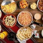سياحة الطعام في البحرين للمغاربة: رحلة إلى عالم النكهات العربية